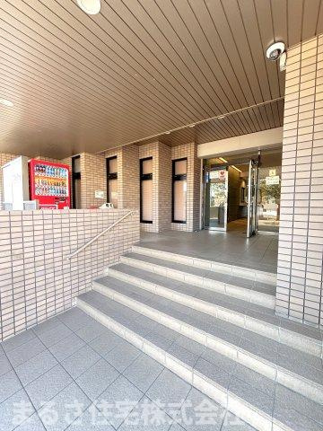 プレステージマンションクレールのエントランス