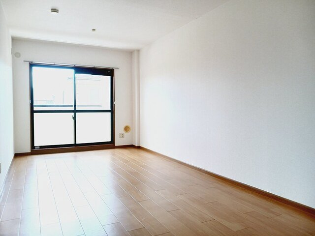エレガンテ　アルバの居間・リビング