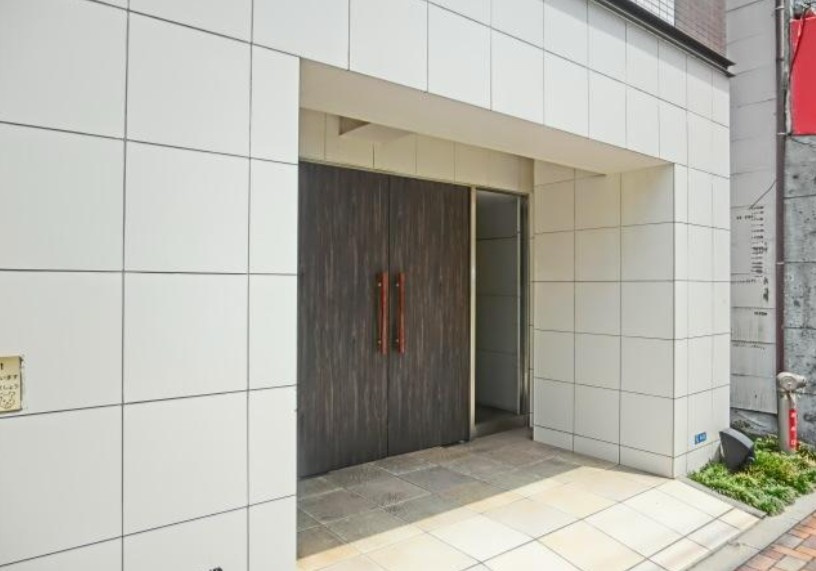ＬＵＸＵＲＹ　　ＡＰＡＲＴＭＥＮＴ　ＯＫＡＣＨＩＭＡＣＨＩのエントランス