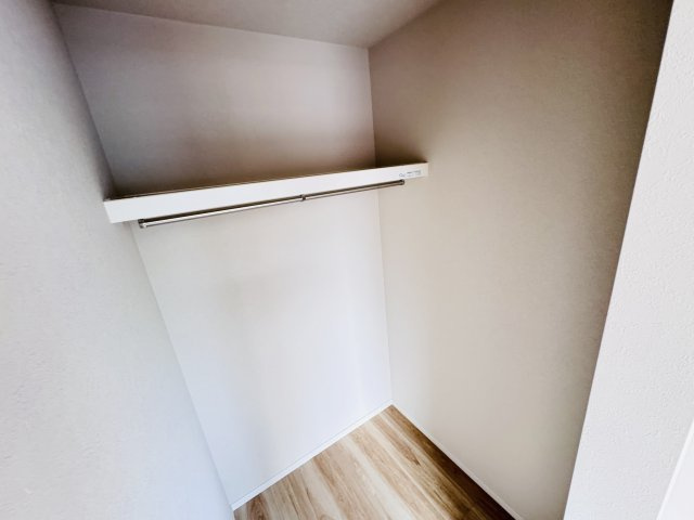 三郷市後谷新築戸建（後谷１期）の収納|9.8帖寝室・ウォークインクローゼット