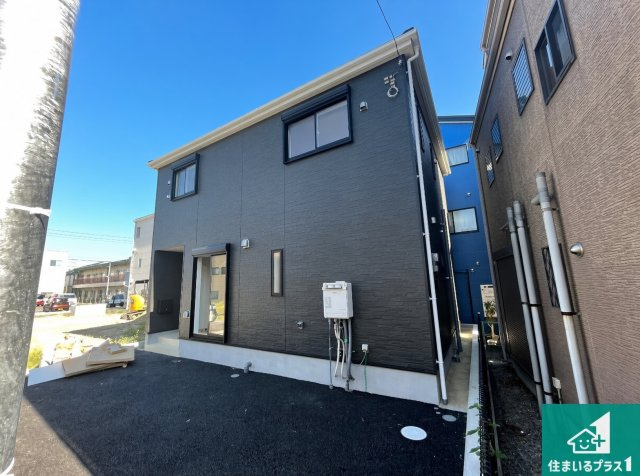 摂津市鳥飼西　第3期　新築一戸建ての外観|お客様に長く安心して住んでいだだける事にこだわった家づくり！住んでからのアフターサービスにもしっかりと取り組んでいます！