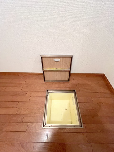 ＰＩＮＯの内装|★床下収納★