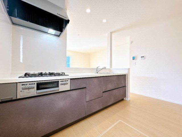 [新築住宅] 鴻巣市富士見町 第1 全1棟のキッチン|家族と会話が弾む対面キッチン