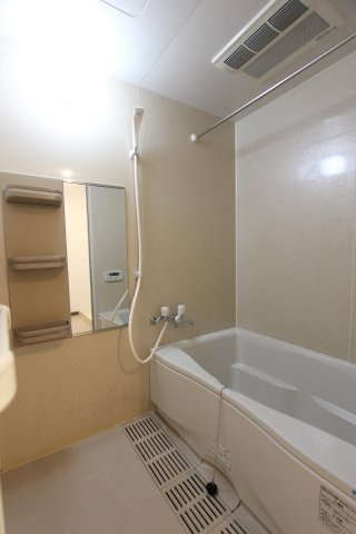 グレイスカーサの浴室|参考写真です。現況優先。