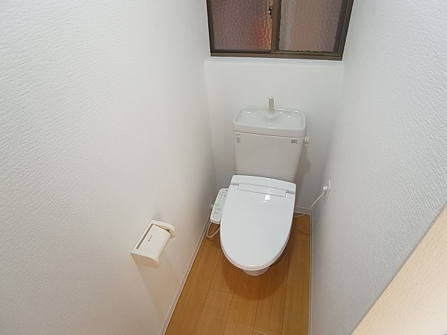 ビーコート丸山のトイレ|温水洗浄便座付きトイレ