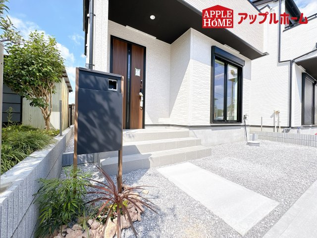 [新築住宅] 鴻巣市吹上本町 3期 全2棟のエントランス|ぜひ現地にて、実際の建物・街並み・日当たり等ご確認下さい♪お問い合わせはお気軽に☆　TEL「0120-466263」
