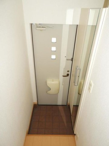 リバーサイド　レジデンス　Ｂの玄関