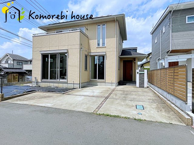 鴻巣市神明2丁目　中古戸建の駐車場|26.6.19　撮影済み