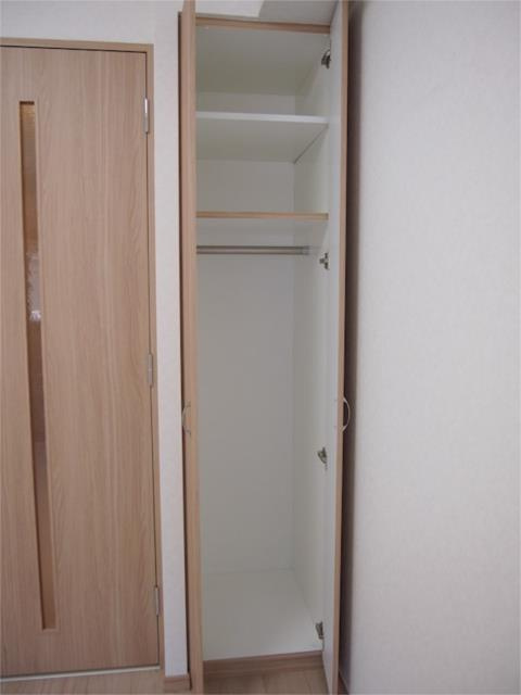 狛江市和泉本町１丁目の賃貸マンションの収納|クローゼット