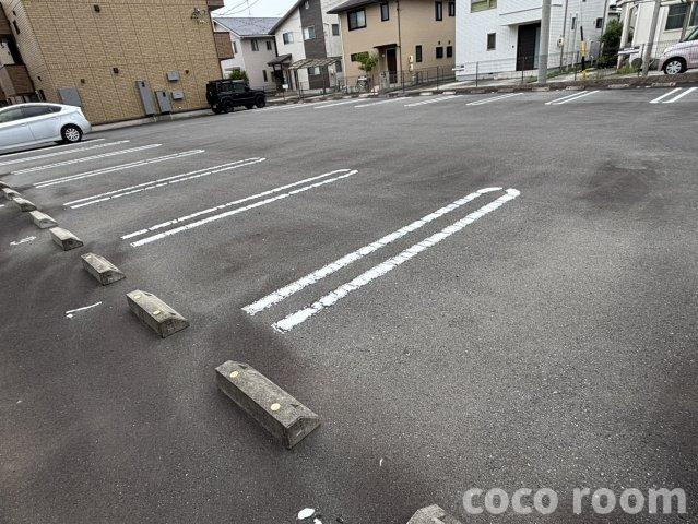 カーサＭの駐車場