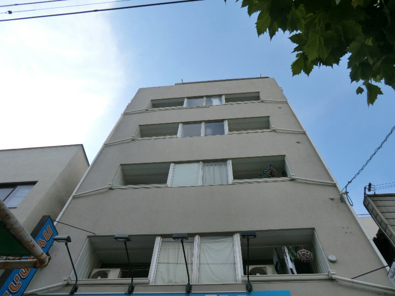 富士ビルの外観