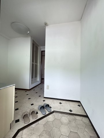 国香マンションの玄関