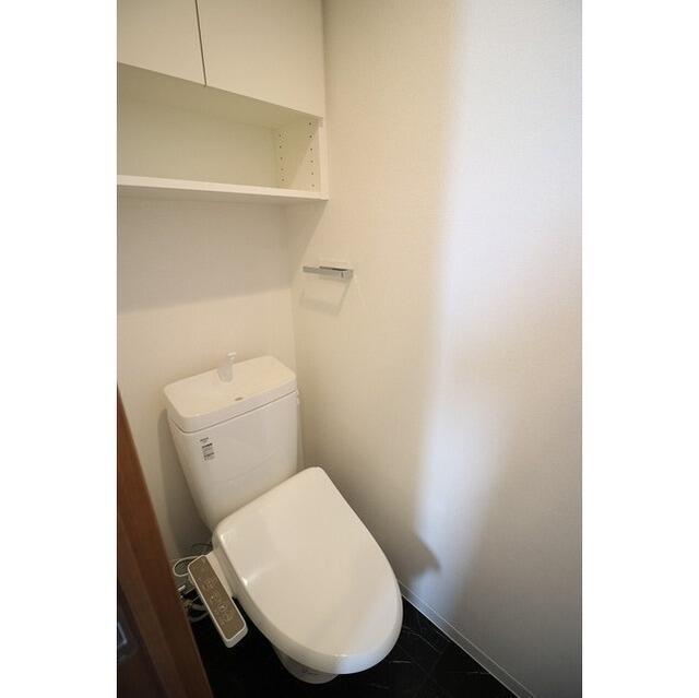 コンフォリア不動前のトイレ