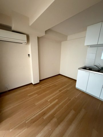 ブラントゥール芦屋の居間・リビング