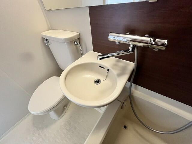 パレロワイヤル弦巻の洗面所