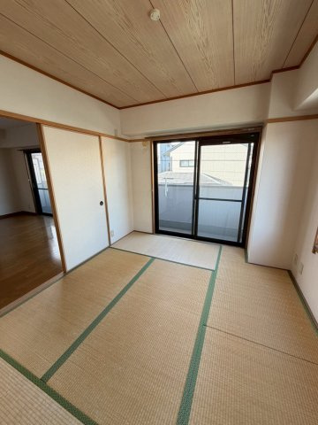 マジェスティ御影の和室
