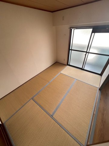 ハイツ甲南の和室