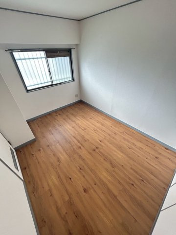 ハイツ甲南の寝室