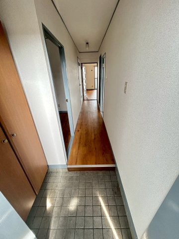 ハイツ甲南の玄関