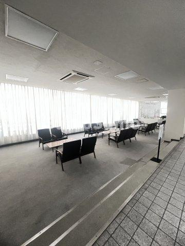 日生住吉コープのロビー
