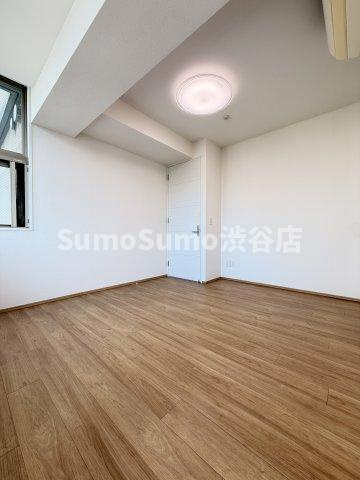 ユニーブル渋谷神南の寝室|落ち着いて過ごせるお部屋なので、寝室にいかがでしょうか