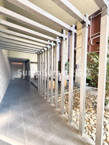 ユニーブル渋谷神南のエントランス|建物の内部です