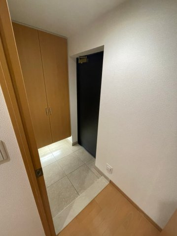 リーガル南堀江の玄関|明るい玄関です