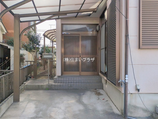 仲介手数料半額）岩倉市石仏町石川の中古住宅の駐車場