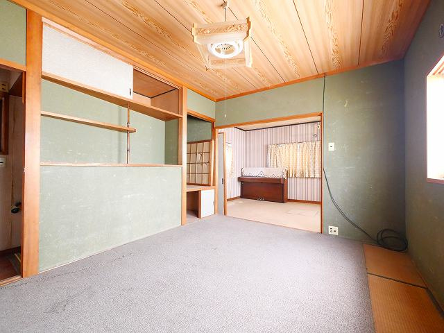 あやめ池南６丁目店舗の内装