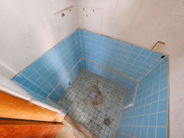 あやめ池南６丁目店舗の内装