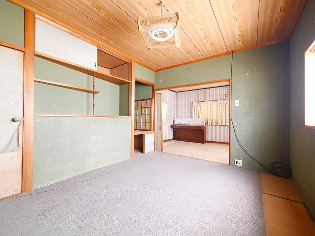 あやめ池南６丁目店舗の内装