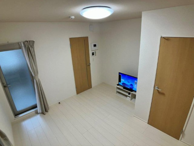 【居間・リビング】 | クレイノ清水せいわ | 104、204号室の間取りは反転プランとなります。