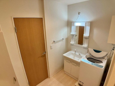 【内装】 | クレイノ清水せいわ | 104、204号室の間取りは反転プランとなります。