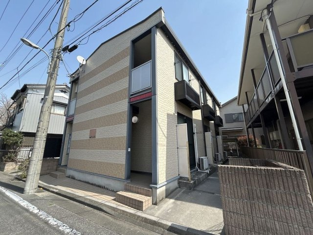 レオパレスパステロ