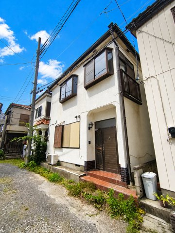 越谷市南荻島　中古戸建の外観|デジタル加工された写真です。