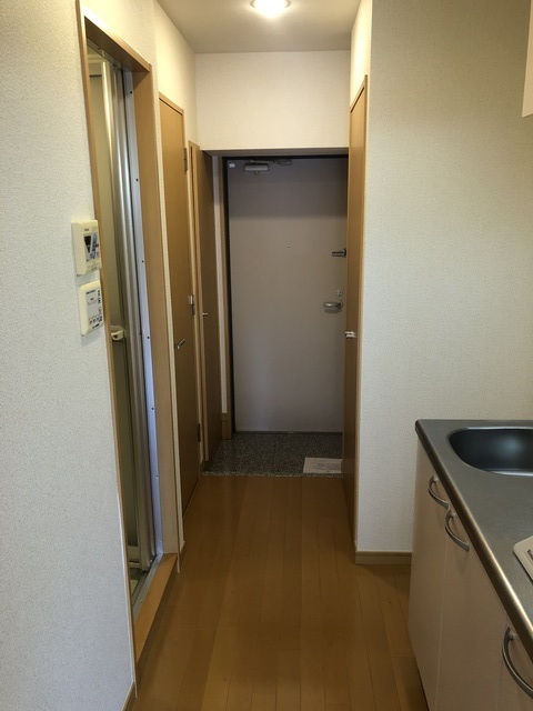 スカイコート神田須田町の玄関|シンプルで使いやすい玄関です