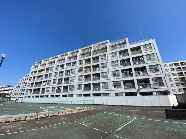 泉ヶ丘コーポラスＢ棟の外観