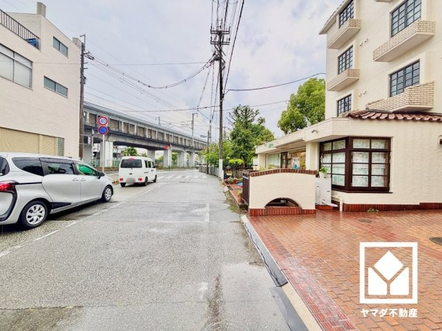プチ武庫之荘パート3の周辺|「サンディ伊丹野間店」まで徒歩3分、「ローソン尼崎武庫之荘六丁目店」まで徒歩5分、「ザグザグ武庫之荘店」まで徒歩7分など、お買い物施設が徒歩圏内に複数あり便利な住環境です。