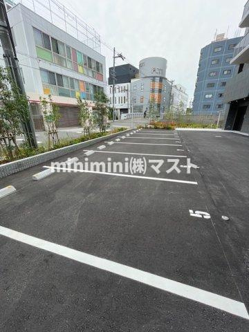 エスリード ザ・レーヴ大阪の駐車場
