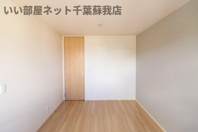 La CreceE棟の寝室|使い勝手のいい寝室です