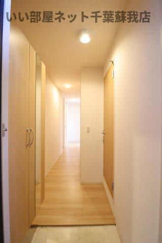La CreceE棟の玄関|シンプルで使いやすい玄関です