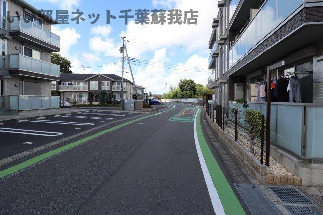 La CreceE棟の周辺