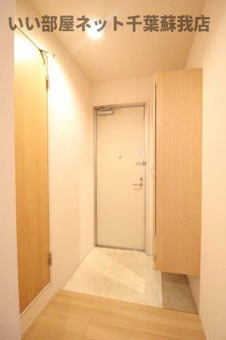La CreceE棟の玄関|落ち着いた玄関です