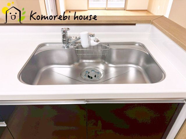 さいたま市西区指扇　中古戸建のキッチン|キッチンでお料理をお楽しみください