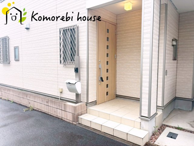 さいたま市西区指扇　中古戸建の玄関|シンプルで使いやすい玄関です