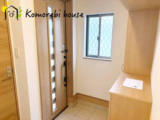 さいたま市西区指扇　中古戸建の玄関|シンプルで使いやすい玄関です