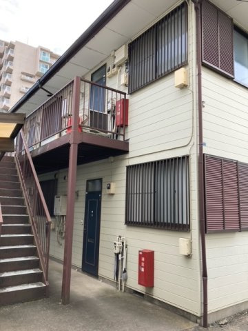 富士見市鶴瀬西２丁目のアパート