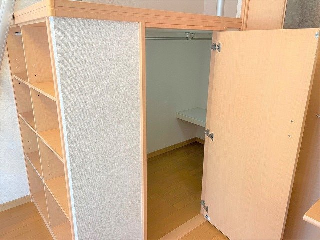 レオパレスエスト逆井の内装