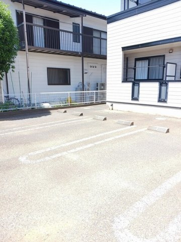 サニーヤードの駐車場