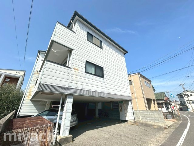 徳島市津田町１丁目の賃貸マンションの外観